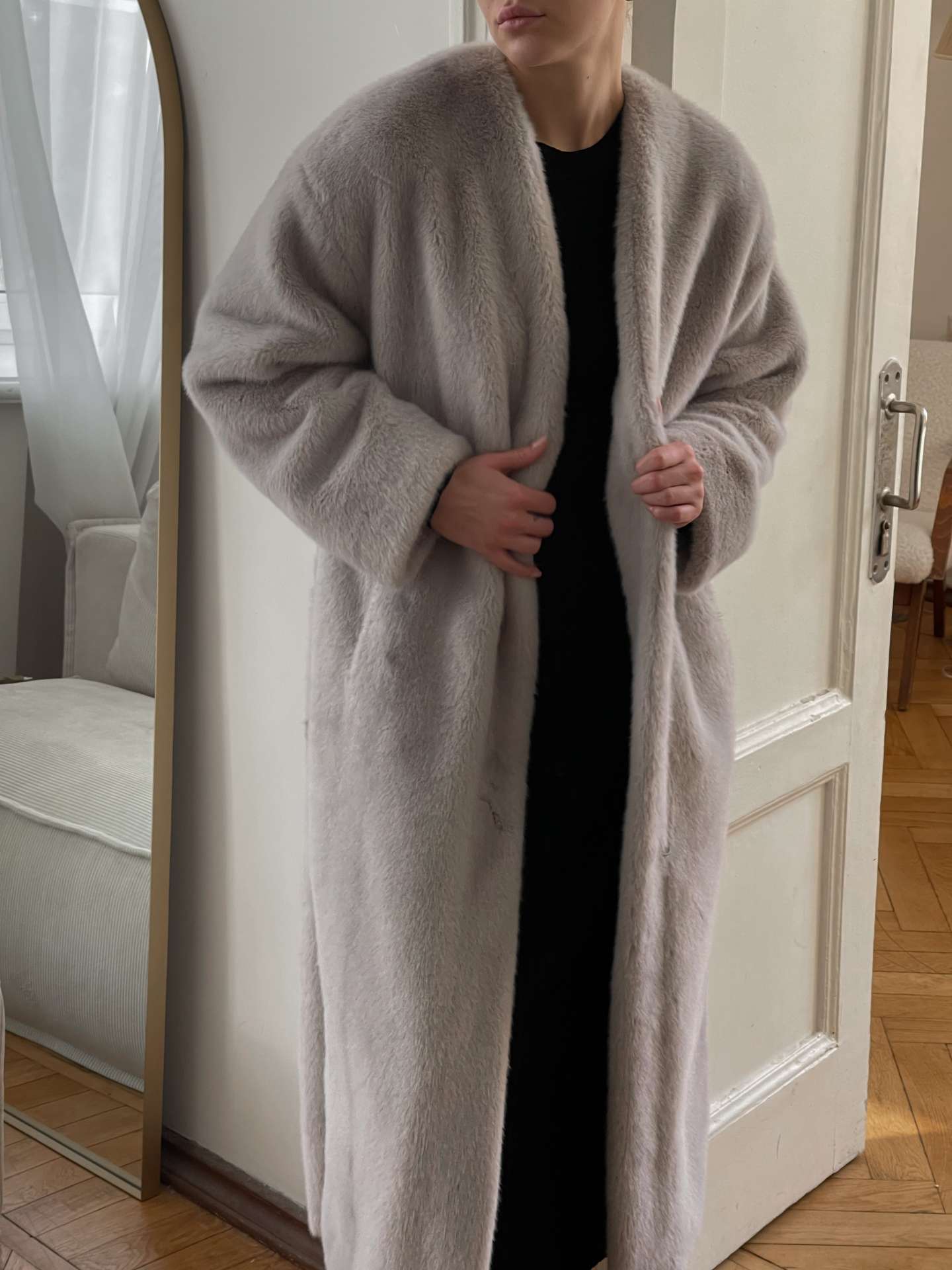 Серый